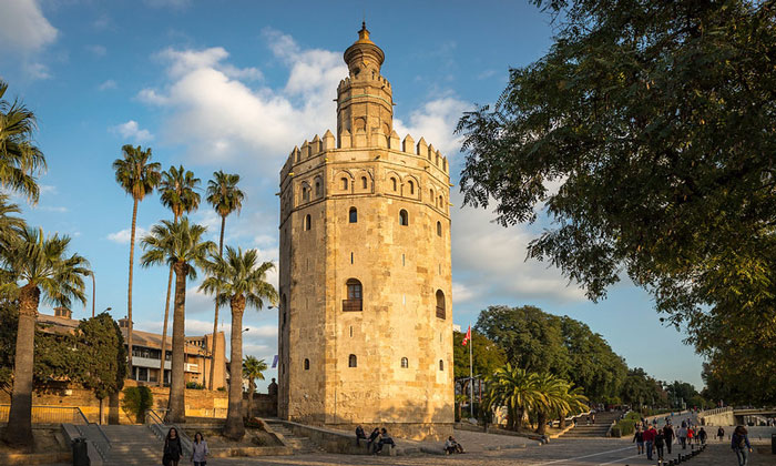 Золотая башня в Севилье