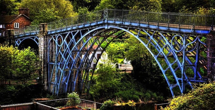 Железный мост через реку Северн в Англии