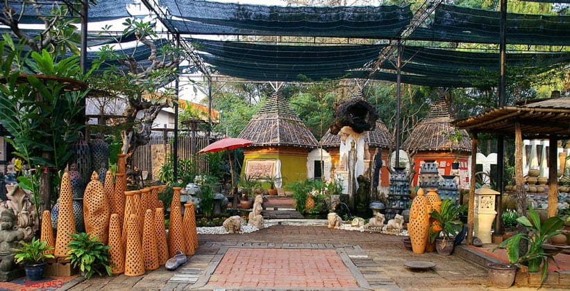 Деревня Дан Квиан в Таиланде
