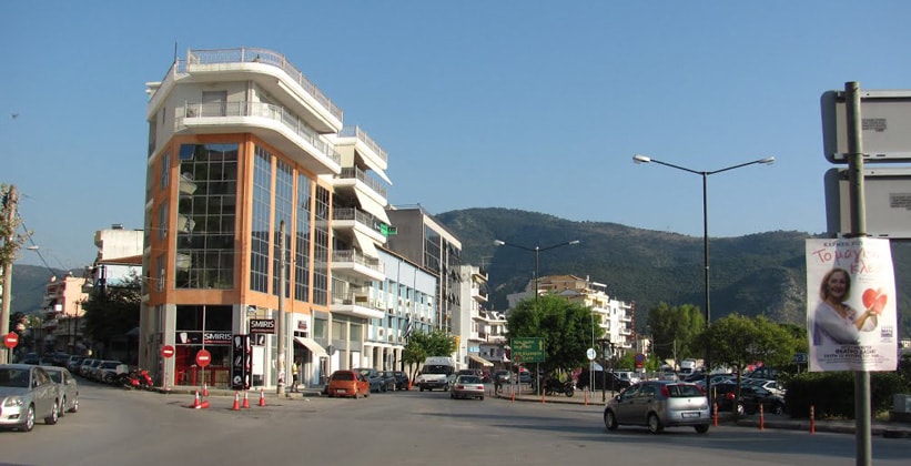Город Игуменица в Греции