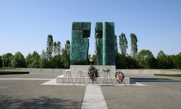 Мемориальное кладбище Вуковара