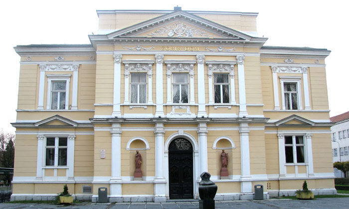 Театр (Зорин дом) Карловаца