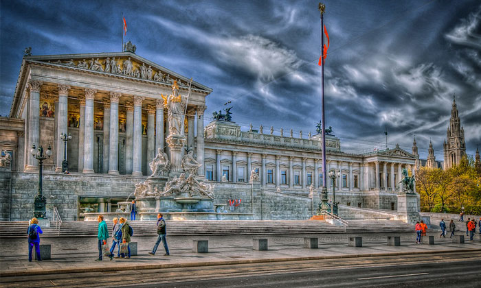 Здание австрийского парламента в Вене
