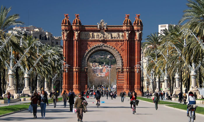 Триумфальная арка (Барселона)