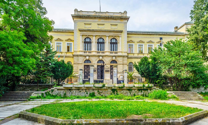 Археологический музей (Варна) в Болгарии