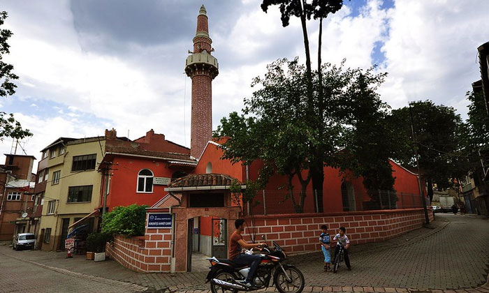 Мечеть «Красный минарет» в Стамбуле