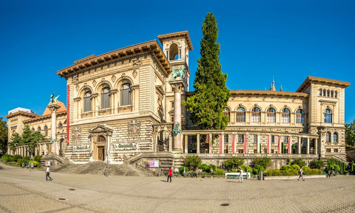Дворец Рюмина в Лозанне