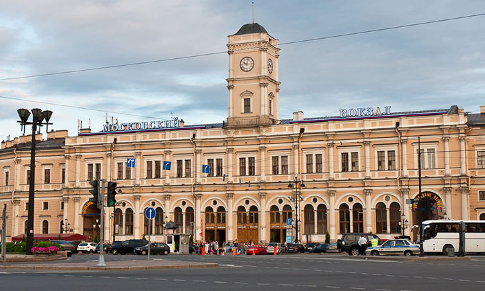 Московский вокзал Санкт-Петербурга