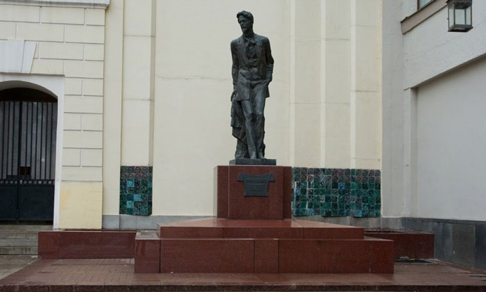Памятник Чехову в Москве