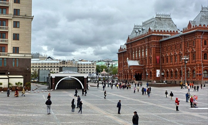 Площадь Революции в Москве
