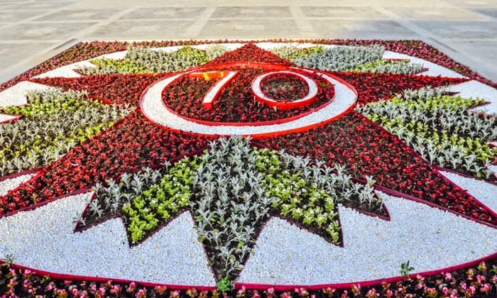 Цветник «70 лет Великой Победы» в Москве