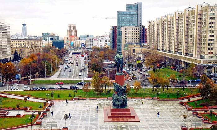 Калужская площадь в Москве