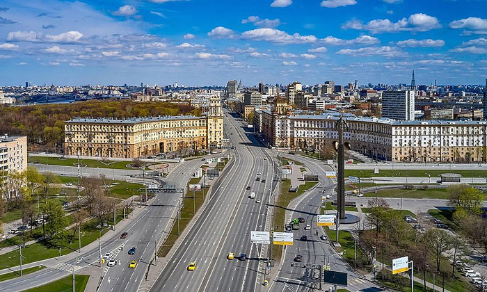 Вид на площадь Гагарина в Москве