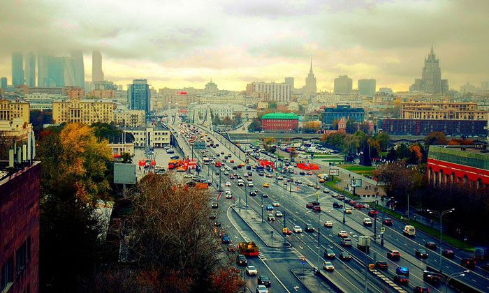 Улица Крымский Вал в Москве