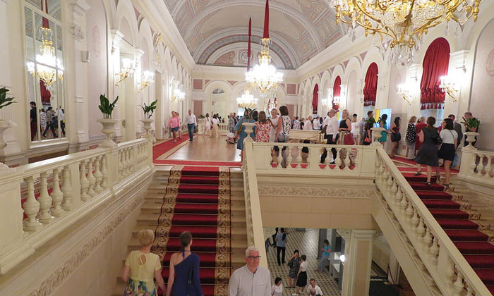 Интерьер Большого театра Москвы