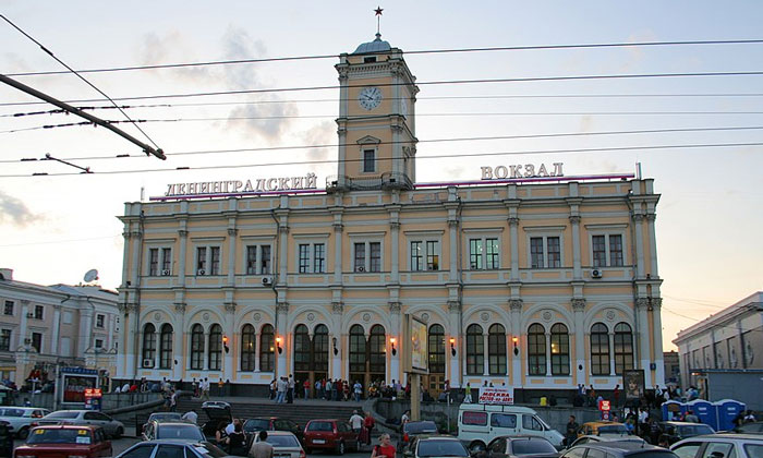 Ленинградский вокзал в Москве
