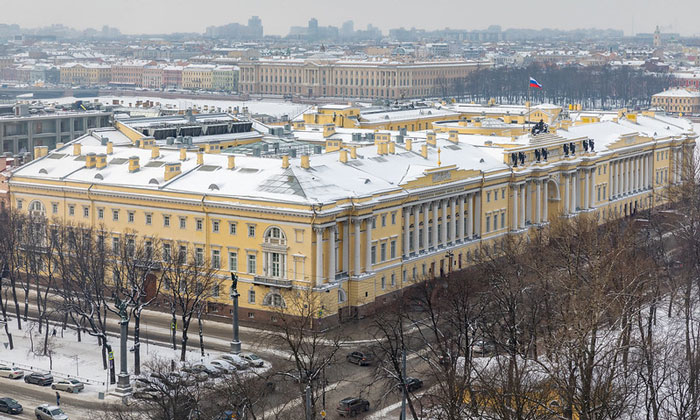 Здание Сената и Синода в Санкт-Петербурге