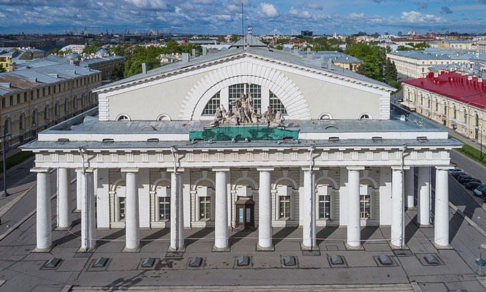 Военно-морской музей в Санкт-Петербурге