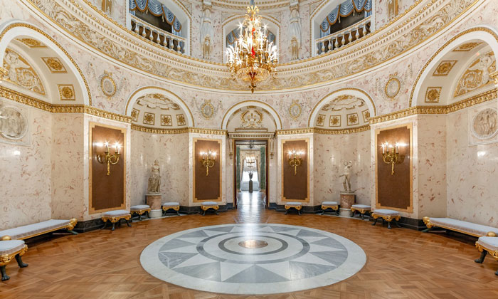 Итальянский зал Павловского дворца