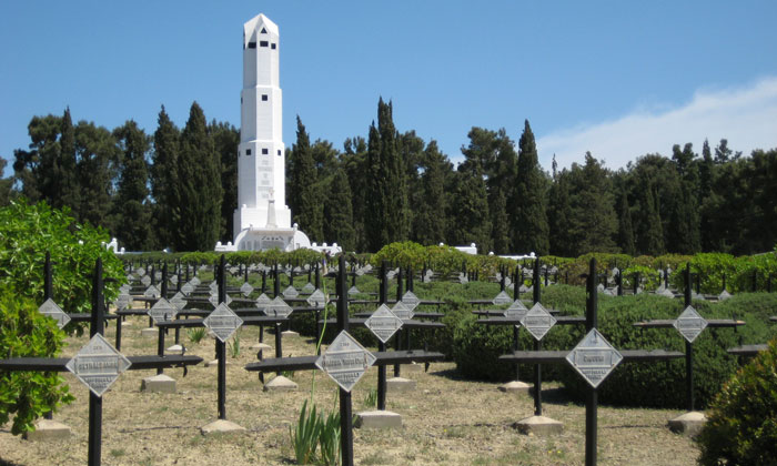 Французское кладбище полуострова Гелиболу