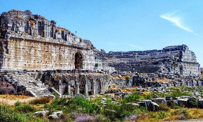 Древний город Милет (остатки амфитеатра) в Турции