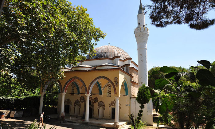 Мечеть Дервиш-Ага (Бирги) в Турции