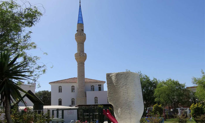Мечеть Гюмюшлюка в Турции
