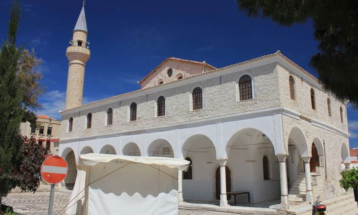 Мечеть Пазарьери (Алачати) в Турции