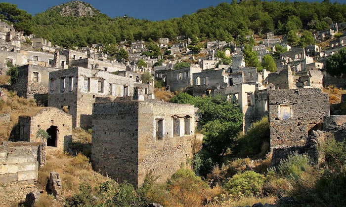 Заброшенные дома Каякёй в Турции