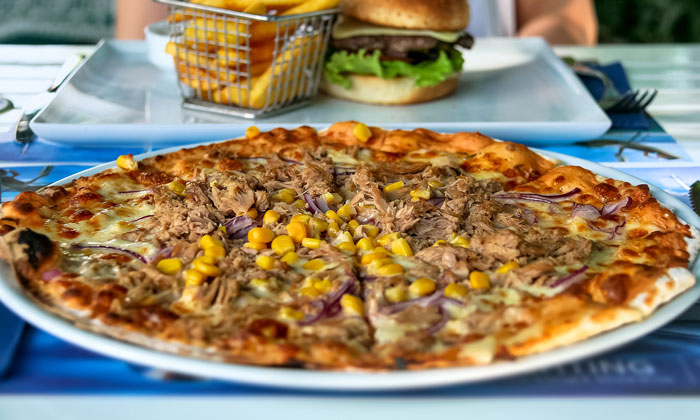 Пицца Гёджека в Турции