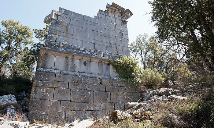 Коринфский храм Термессоса