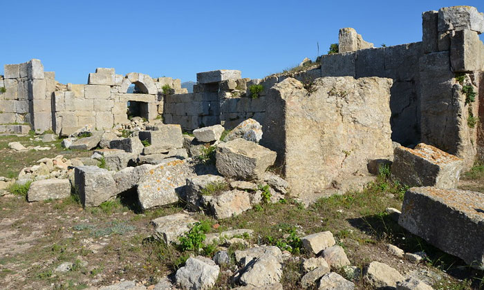 Остатки монастыря Симеона в Турции